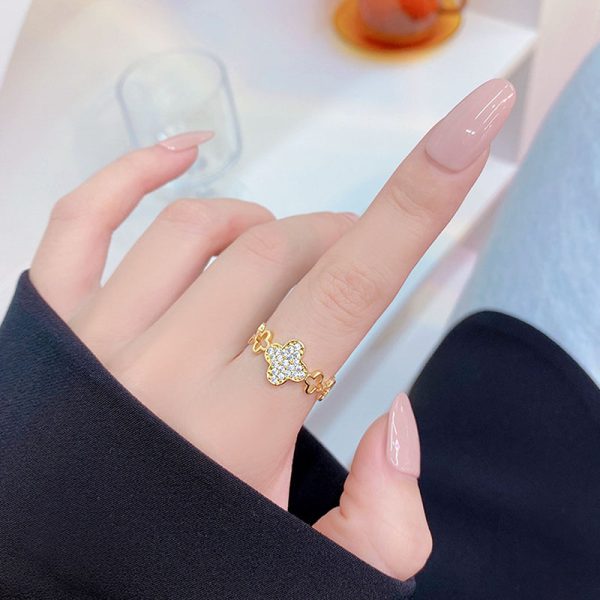 Alice 14k Gold Plated Cubic Zirconia Clover Ring